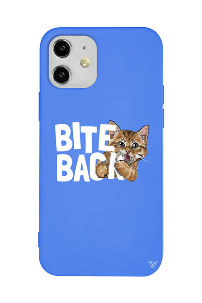 Harf Isıran Kedi Lansman Model İçi Kadife Silikon Telefon Kılıfı