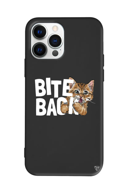 Harf Isıran Kedi Lansman Model İçi Kadife Silikon Telefon Kılıfı