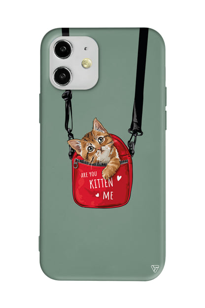 Çantada Kedi Lansman Model İçi Kadife Silikon Telefon Kılıfı