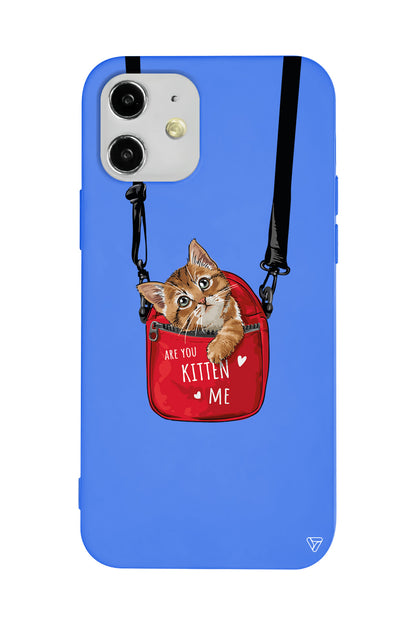 Çantada Kedi Lansman Model İçi Kadife Silikon Telefon Kılıfı