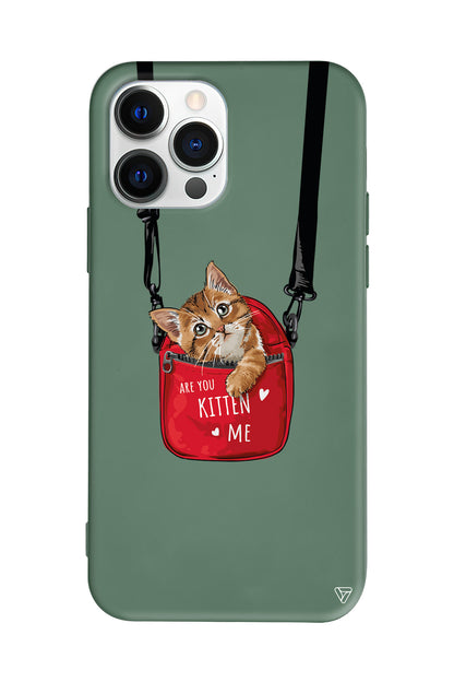 Çantada Kedi Lansman Model İçi Kadife Silikon Telefon Kılıfı