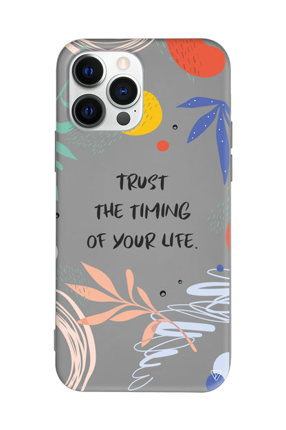 Trust The Timing Lansman Model İçi Kadife Silikon Telefon Kılıfı