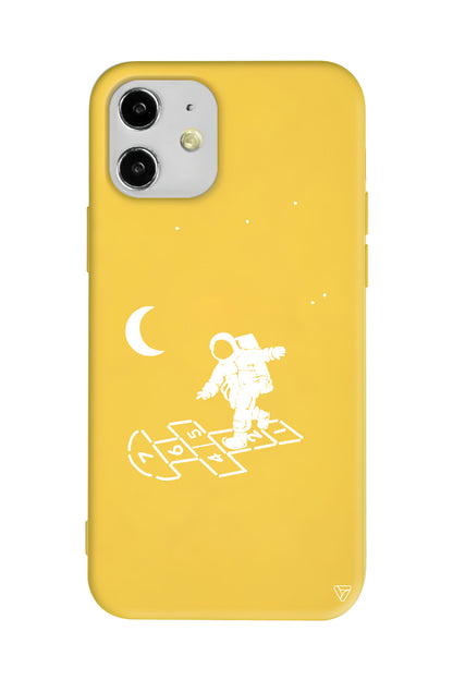 Uzayda Oyun Lansman Model İçi Kadife Silikon Telefon Kılıfı