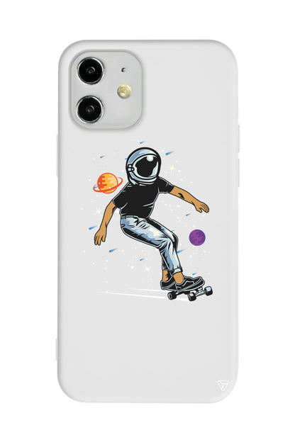 Kraterde Kaykay Lansman Model İçi Kadife Silikon Telefon Kılıfı