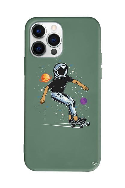 Kraterde Kaykay Lansman Model İçi Kadife Silikon Telefon Kılıfı