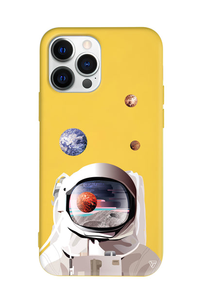 Astronotun Gözünden Lansman Model İçi Kadife Silikon Telefon Kılıfı