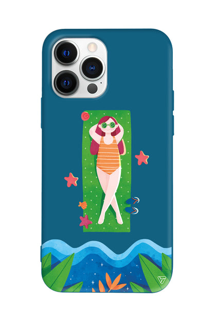 Plajda Uzanmak Lansman Model İçi Kadife Silikon Telefon Kılıfı